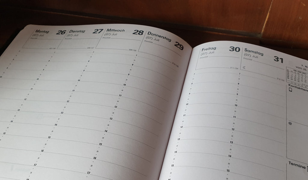 Quo Vadis MINISTER 2027 Impala Schwarz - 16x24cm